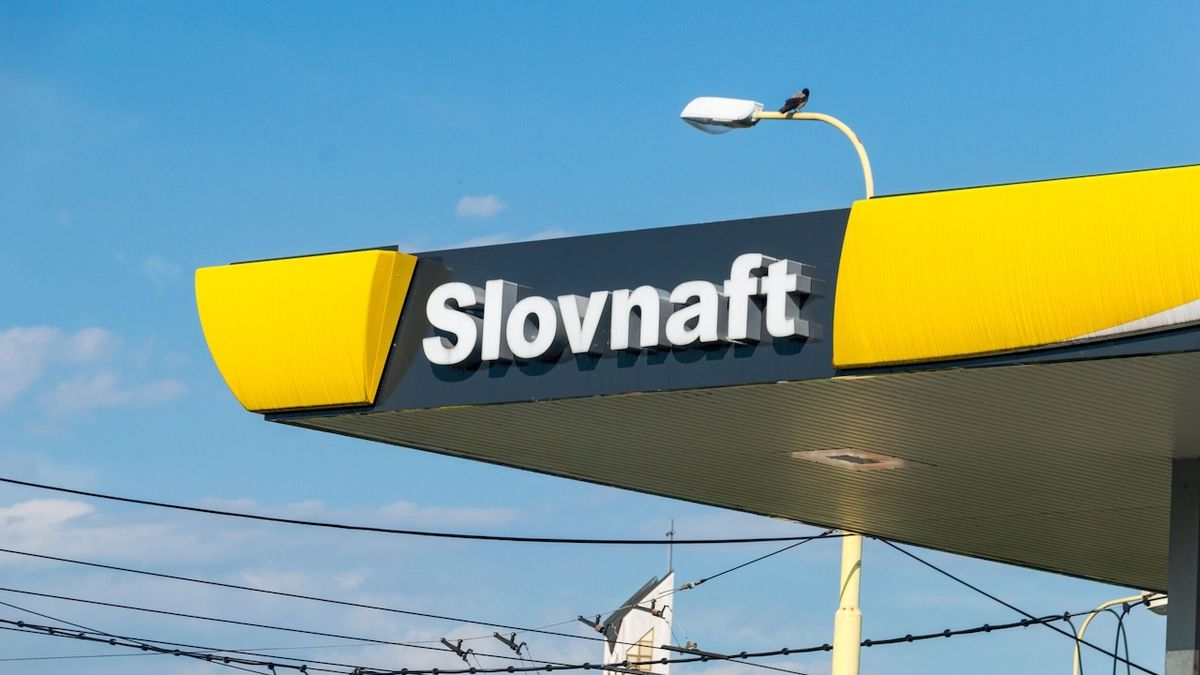 Slovnaft: Nové sankce ohrozí zásobování střední Evropy včetně Česka